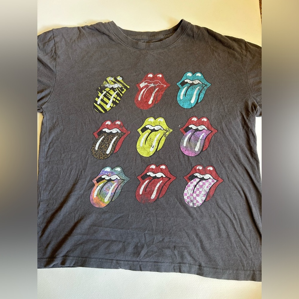Rolling stones multi color logo band tshirt